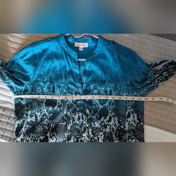 Calvin Klein Ombre Snakeskin Print Blouse - Picture 6 of 12
